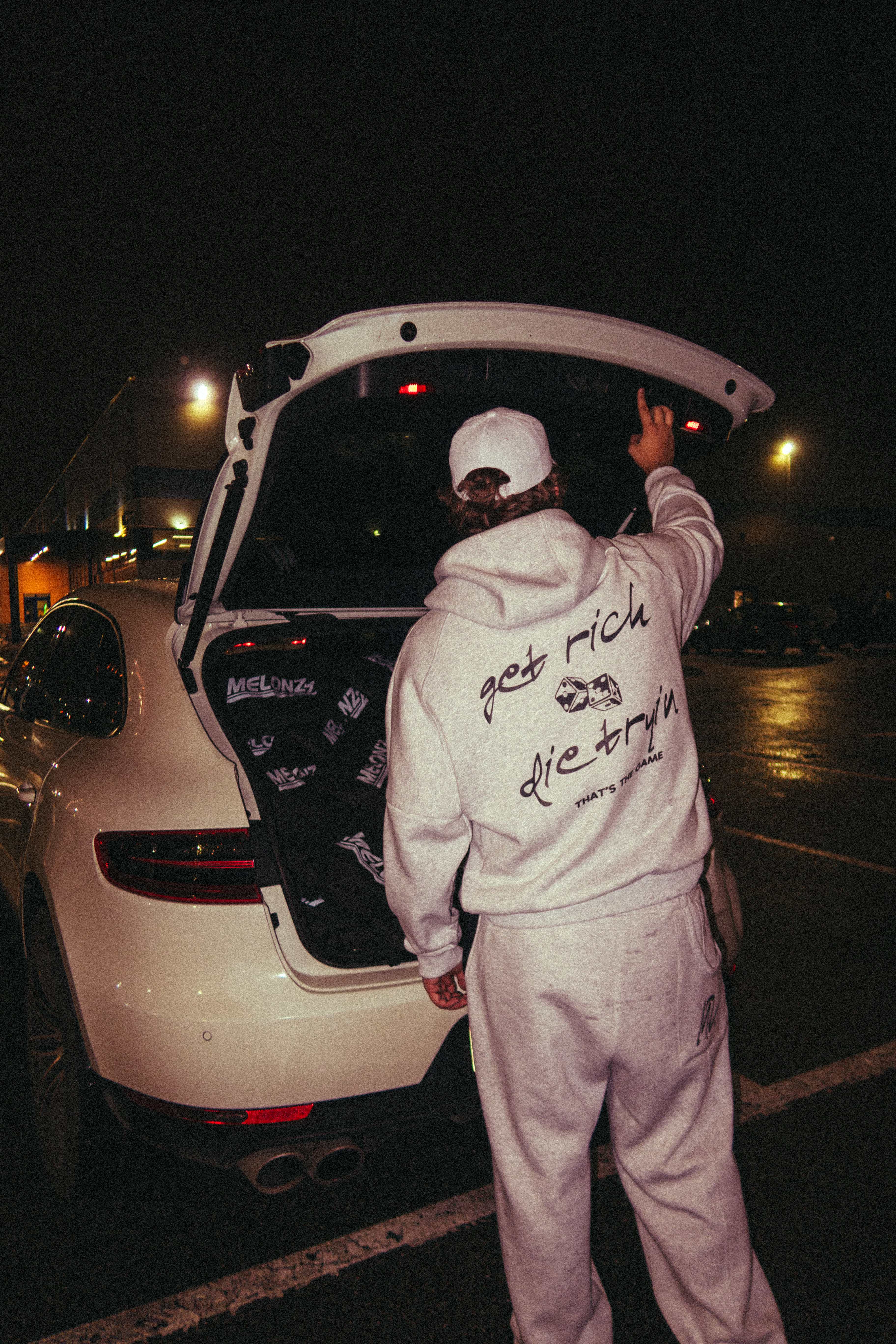 Get Rich Die Tryin - Loading Up